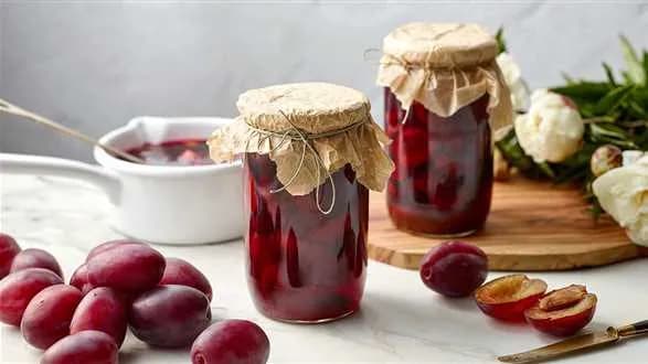 Śliwki w aromatycznym syropie