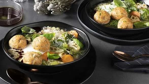 Zupa z pulpecikami z łososia