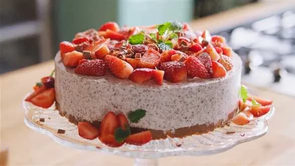 Ciasto stracciatella z truskawkami