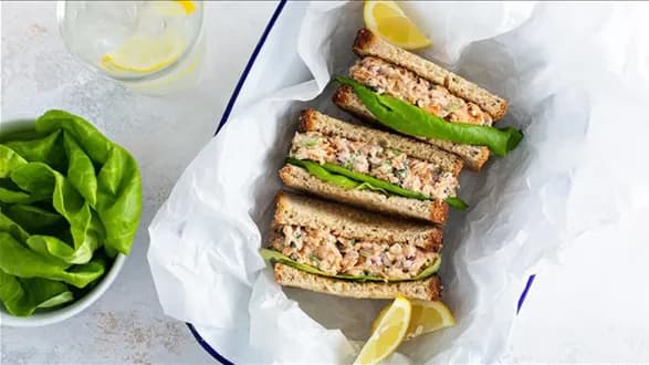 Kanapka z tuńczykiem