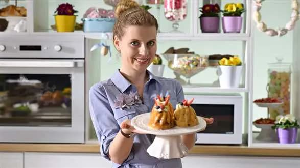 Wielkanocna babka ponczowa