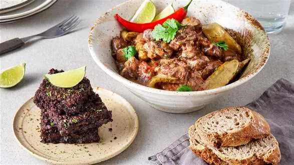 Boeuf Strogonow i brownie z ciecierzycy