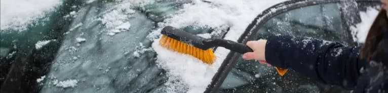 Mandat za nieodśnieżony samochód – ile zapłacisz i jak uniknąć kary?