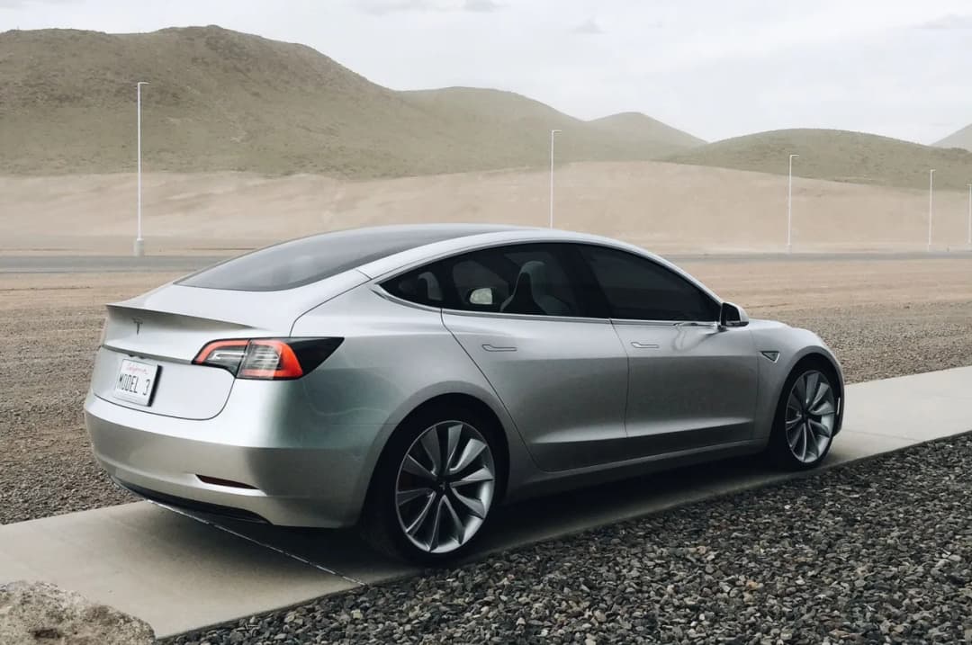 Kiedy nowa Tesla 3 będzie dostępna? Sprawdź datę premiery i zmiany w modelu