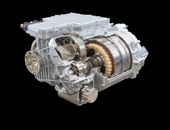 Czy Tesla ma silnik spalinowy? Prawda o napędzie elektrycznym i jego zaletach